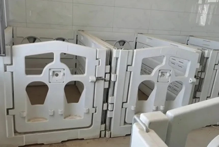 Ручка для теленка Пластиковая Hutch для теленка Оборудование для животноводства Универсальное снабжение